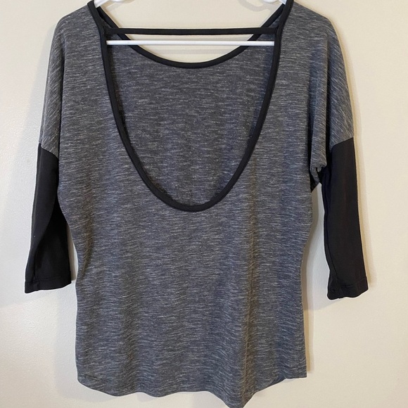 Puma Gray Raglan 3/4 Sleeve Sporty top  open back oversized - Picture 3 of 5